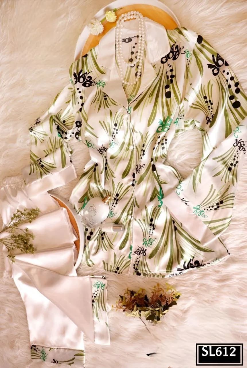 Soft Floral Satin Lounge - 612